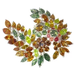 Broche avec Diamants