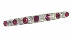 Broche barre Art Déco avec diamants et rubis