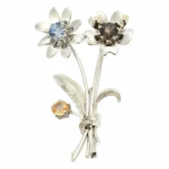 Broche Bouquet ornée de diamants, saphir et saphirs de couleurs