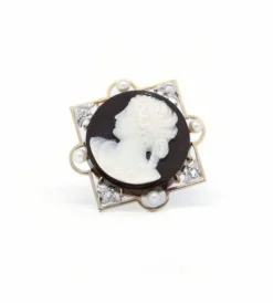 Broche Camée - Or jaune, diamants et perles