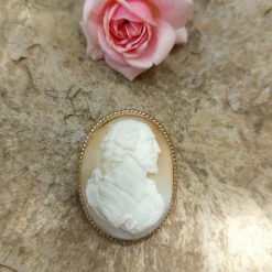 Broche camée « shakespeare », 19è, anglaise, or et coquillage