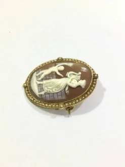 Broche Camée Coquillage Et Perles