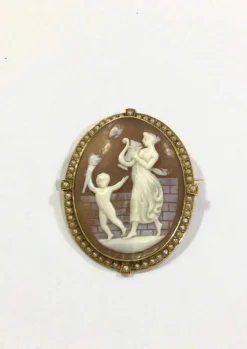 Broche Camée Coquillage Et Perles