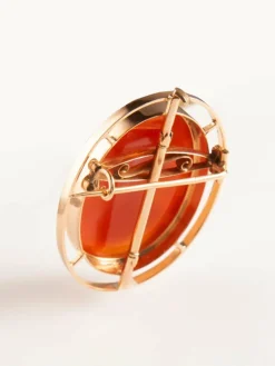 Broche Camée et or jaune