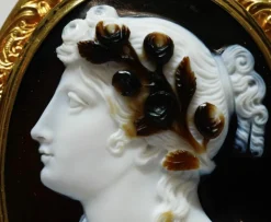 Broche Camée Flora Onyx