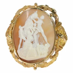 Broche camée Le Taureau Farnèse
