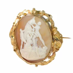 Broche camée Le Taureau Farnèse