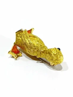 Broche Canard or jaune, corail, saphirs