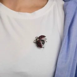 Broche "Coccinelle" Or Blanc, Rubis, Tsavorites & Diamants