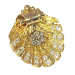 Broche coquillage en or, diamants