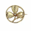 Broche de col or jaune trèfle perle