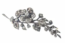 Broche diamant branche fleurie
