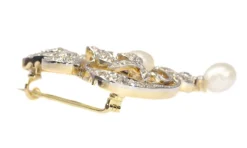 Broche diamant et perle