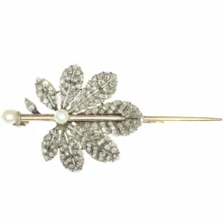 Broche diamant, perle