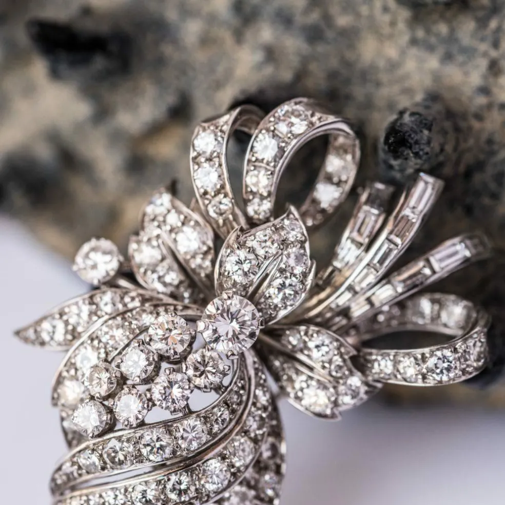 Broche diamants brillants et baguettes