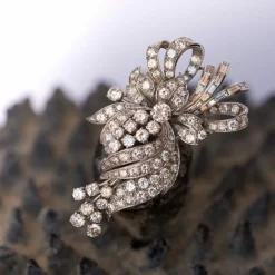 Broche diamants brillants et baguettes