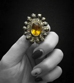 Broche du XVIIIe siècle en forme de soleil rayonnant