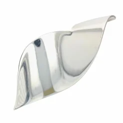 Broche en argent feuille stylisée