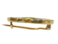 Broche en or