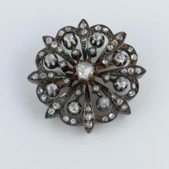 Broche en or, argent