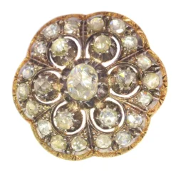 Broche en or avec diamants