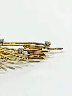 Broche en or et diamants