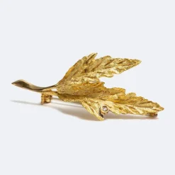 Broche en or jaune