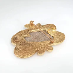 Broche en or jaune 14 carats avec pendentif camée en opale sculptée vintage des années 60