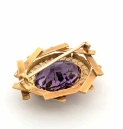 Broche en or jaune avec améthyste gravée et microbilles