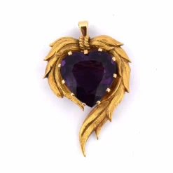 Broche en or jaune et améthyste des années 1940
