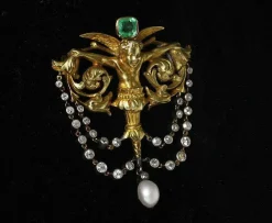 Broche en or Néo-Renaissance de Salt et Schlosberg