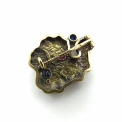 Broche en or russe avec saphir, diamant et rubis biologique