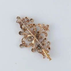 Broche en platine et diamants