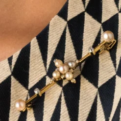 Broche Epingle ancienne perles fines