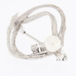 Broche espagnole or blanc perles et diamants