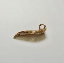 Broche feuille en Or jaune