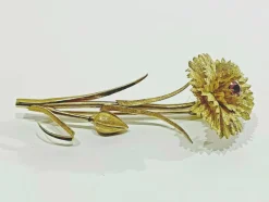 Broche Fleur En Or Et Saphir Rose