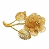 Broche fleur travail filigrane , or jaune