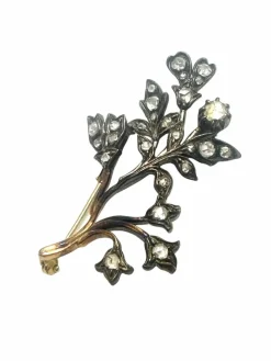 Broche florale en diamant. Italie, vers 1920