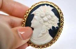 Broche Française Camée