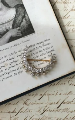 Broche Napoléon III or rose et diamants