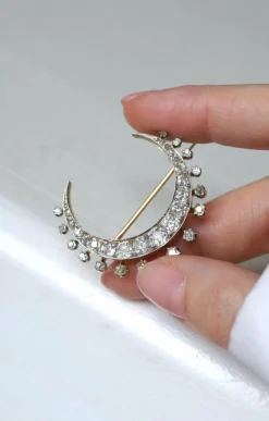 Broche Napoléon III or rose et diamants