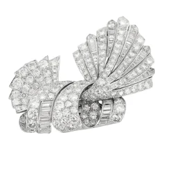 Broche noeud platine diamants