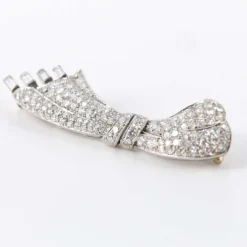 Broche Noeud Platine Diamants