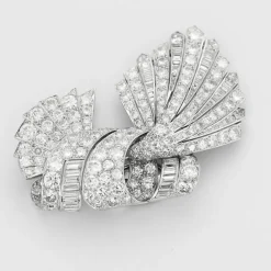 Broche noeud platine diamants