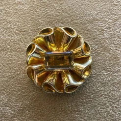 Broche or jaune citrine