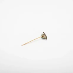 Broche Or jaune, diamants, rubis