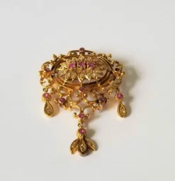 Broche or jaune Rubis et diamants