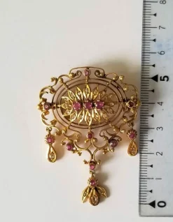Broche or jaune Rubis et diamants