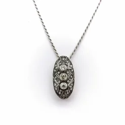 broche ou pendentif ovale en argent et diamant avec dos en or